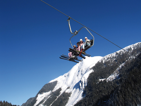 Skilift.jpg Skilift.jpg